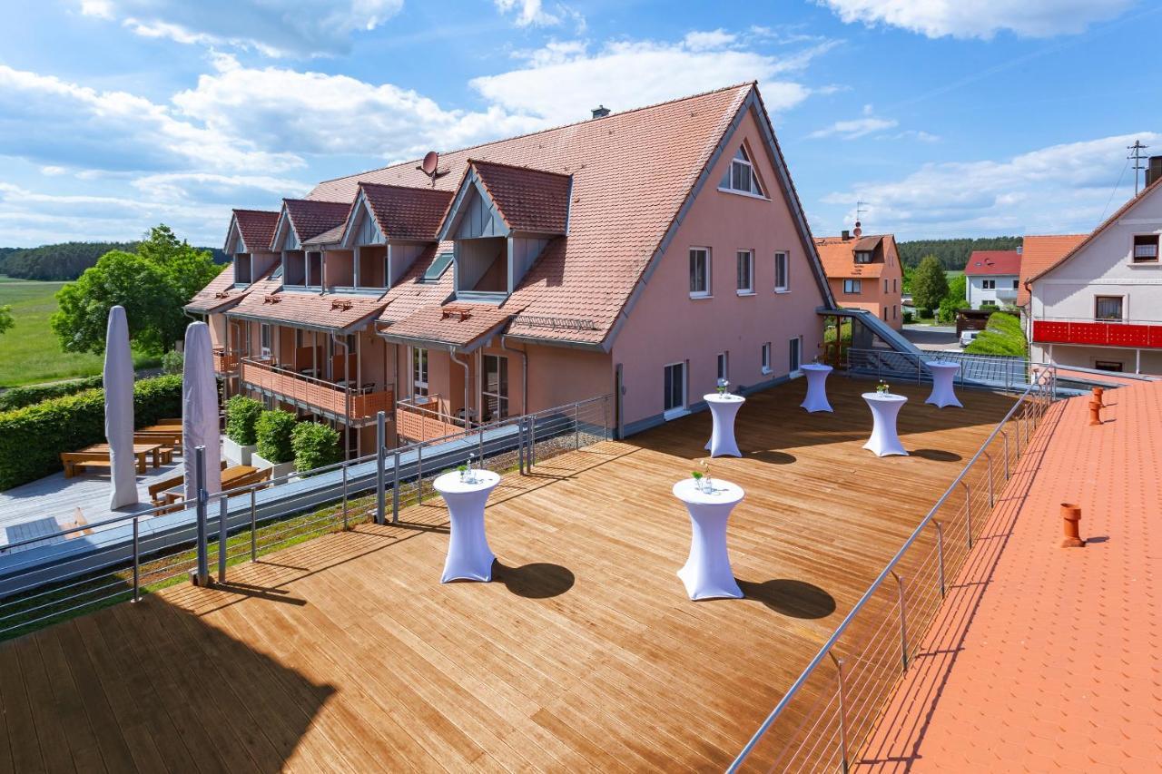 Acantus Hotel Вайзендорф Экстерьер фото